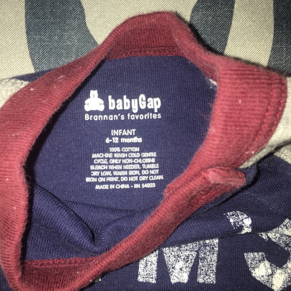 10/$20 BABY GAP Long Sleeve Shirt Size 6-12 Months - Picture 3 of 3